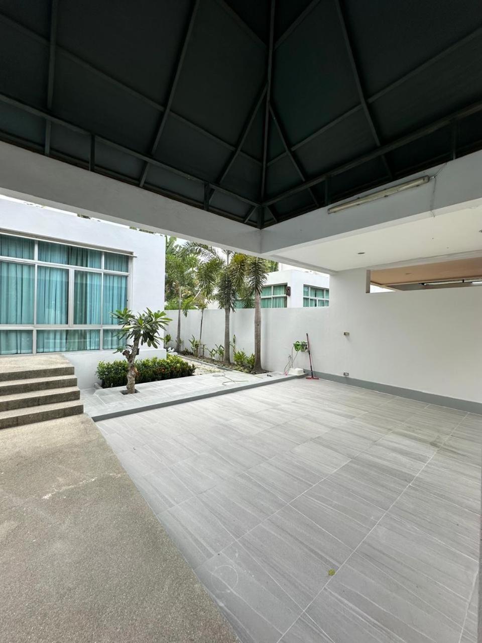 Holiday Pool Villa Na Chom Thian Luaran gambar