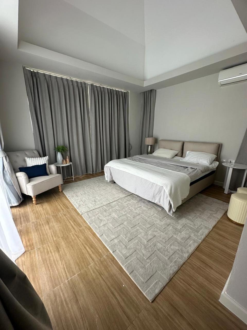 Holiday Pool Villa Na Chom Thian Luaran gambar